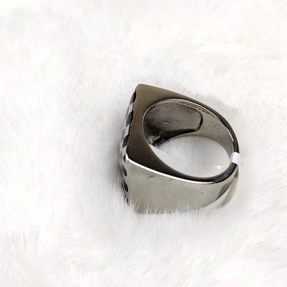 Unisex Checkered Stainless Steel Ring Hypoallergenic Statement Ring - Picture 9 of 12